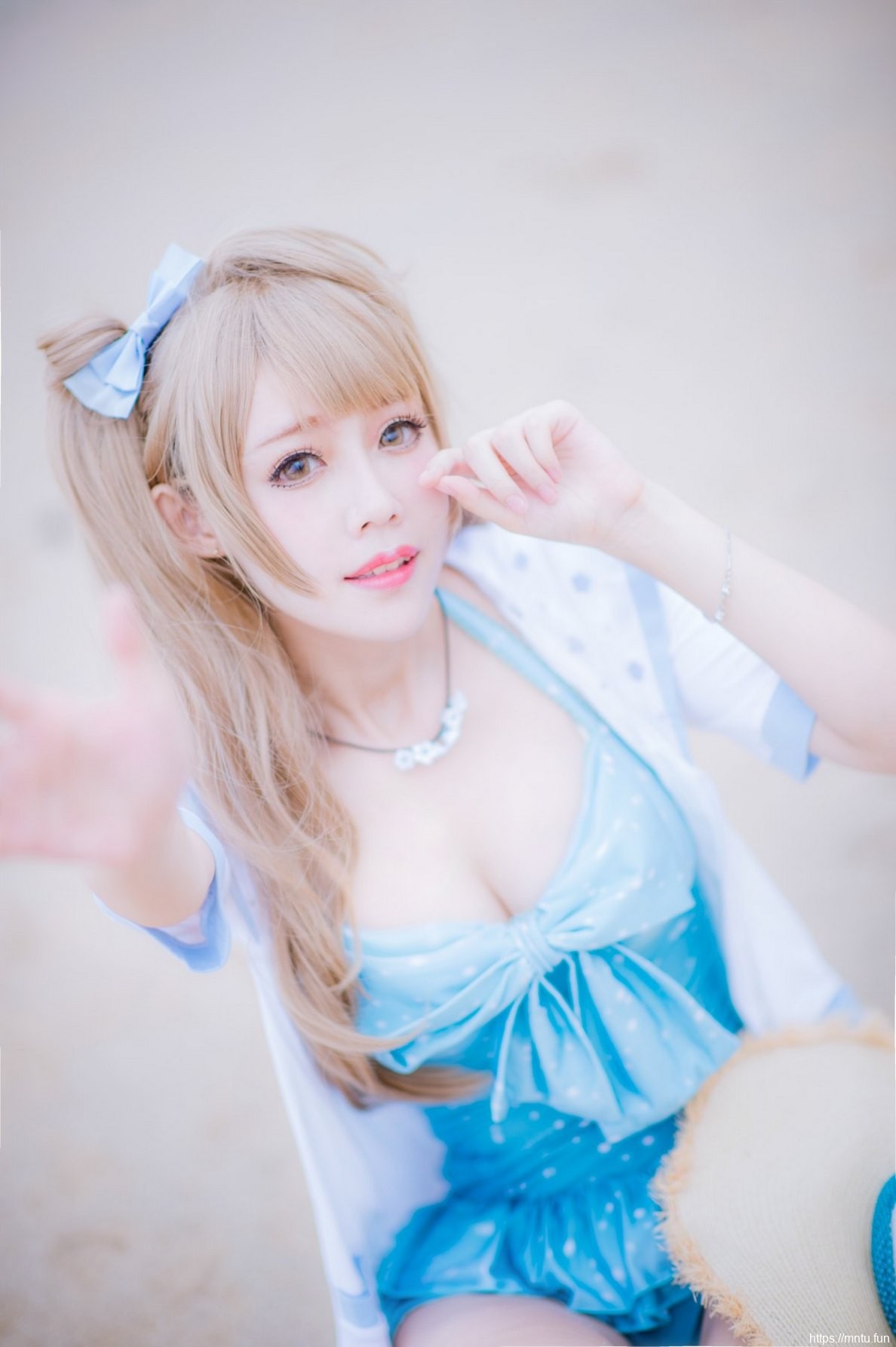 白皙靓丽泳装美女cosplay动漫美女南小鸟