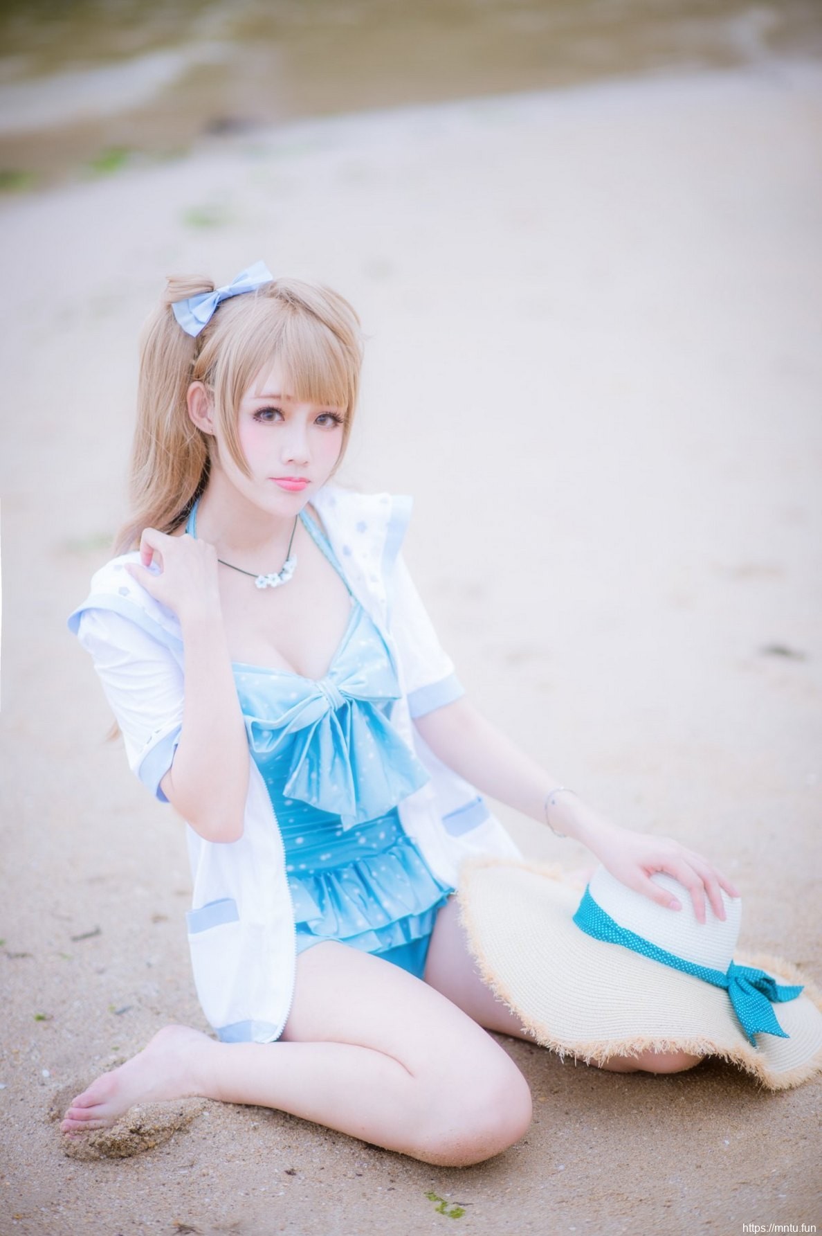 白皙靓丽泳装美女cosplay动漫美女南小鸟