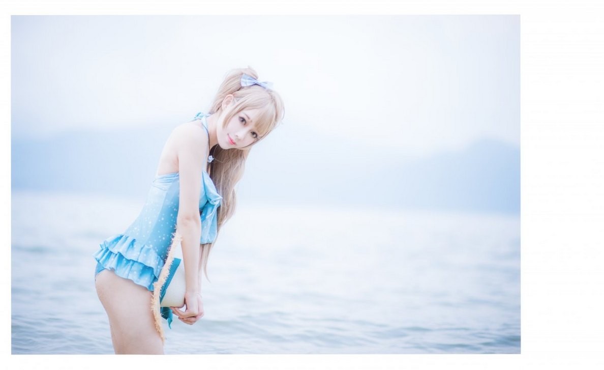 白皙靓丽泳装美女cosplay动漫美女南小鸟