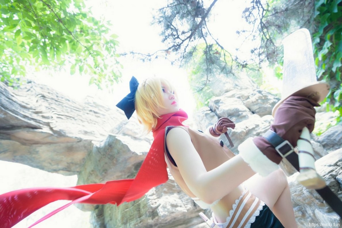 可爱迷人短发美少女cosplay动漫美女菲鲁特