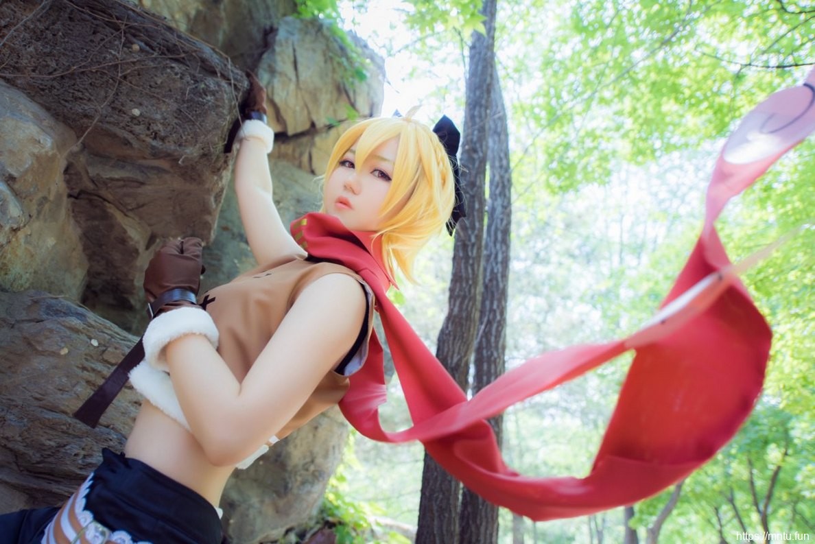 可爱迷人短发美少女cosplay动漫美女菲鲁特