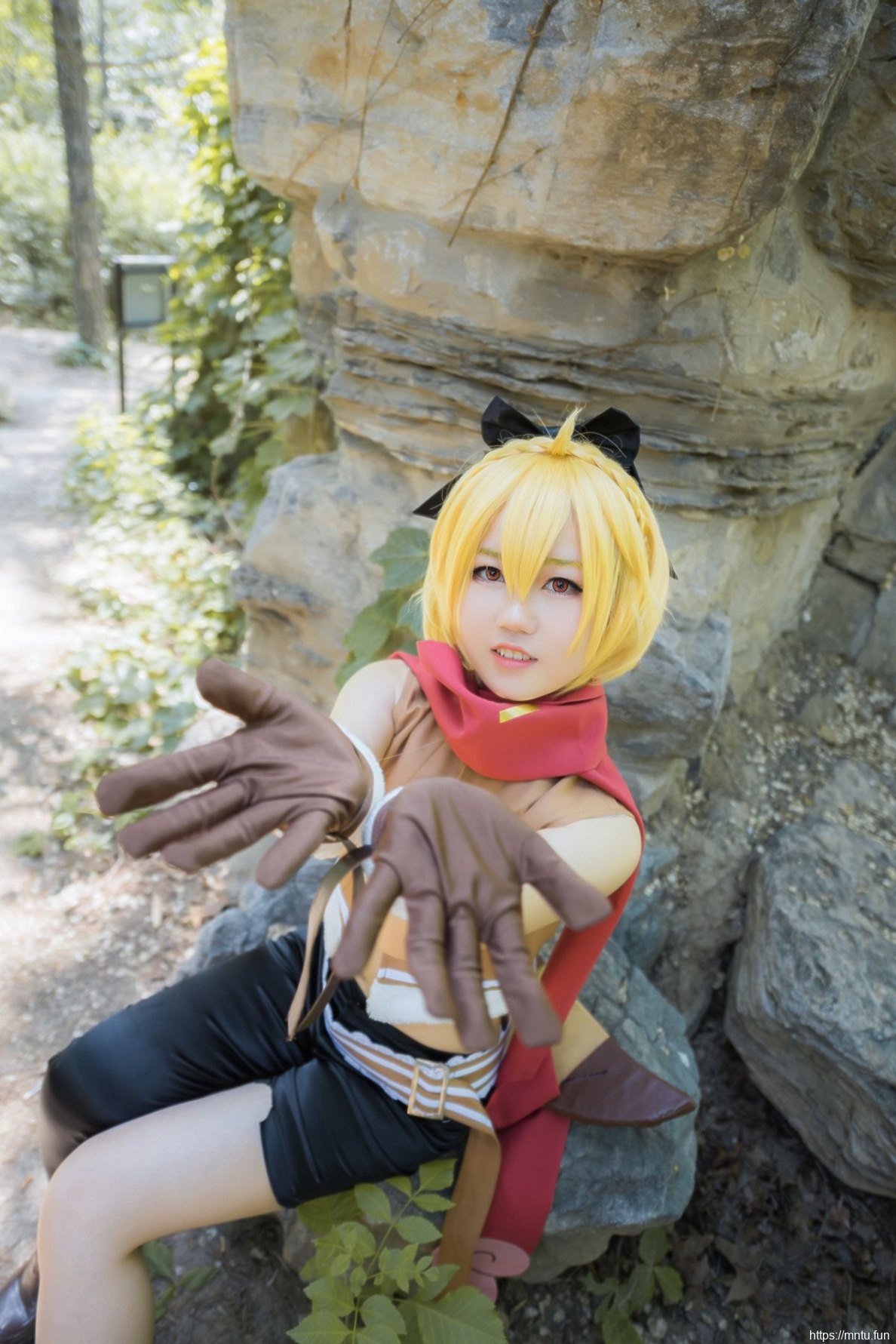 可爱迷人短发美少女cosplay动漫美女菲鲁特