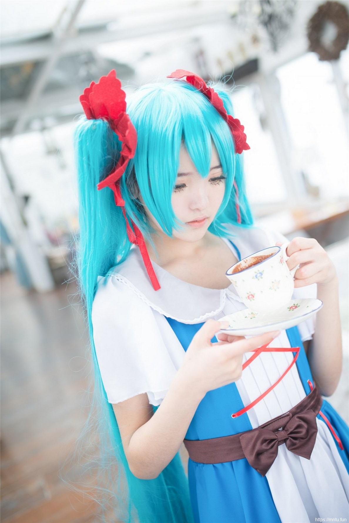 可爱美少女俊俏脸蛋cosplay虚拟偶像初音未来