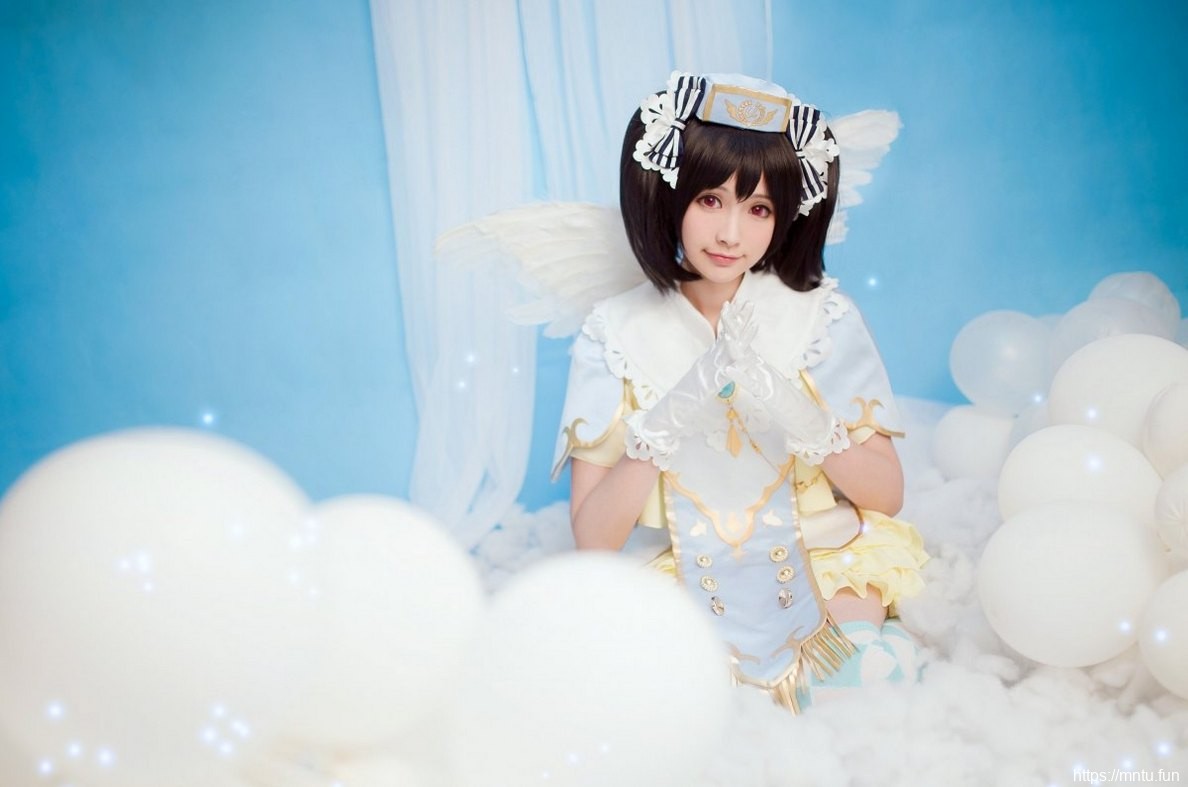 清纯美女白嫩肌肤cosplay日系风格矢泽妮可