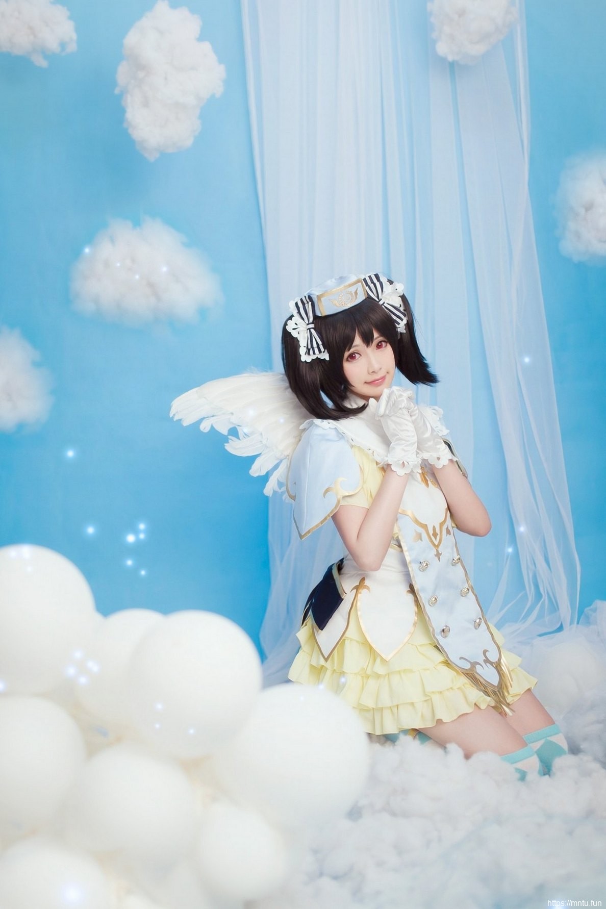 清纯美女白嫩肌肤cosplay日系风格矢泽妮可