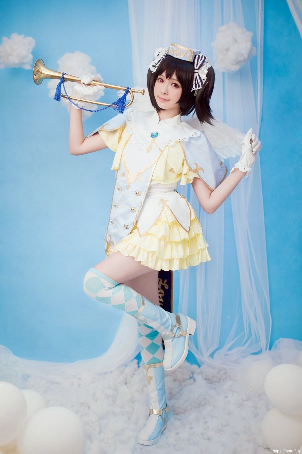 清纯美女白嫩肌肤cosplay日系风格矢泽妮可