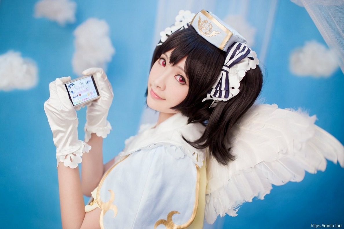 清纯美女白嫩肌肤cosplay日系风格矢泽妮可