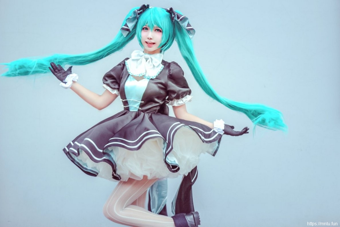 动漫展会靓丽美女cosplay动漫美女初音未来