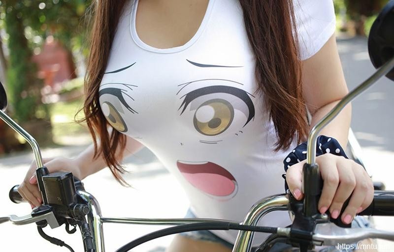 清纯玉女刘飞儿白嫩豪乳波涛汹