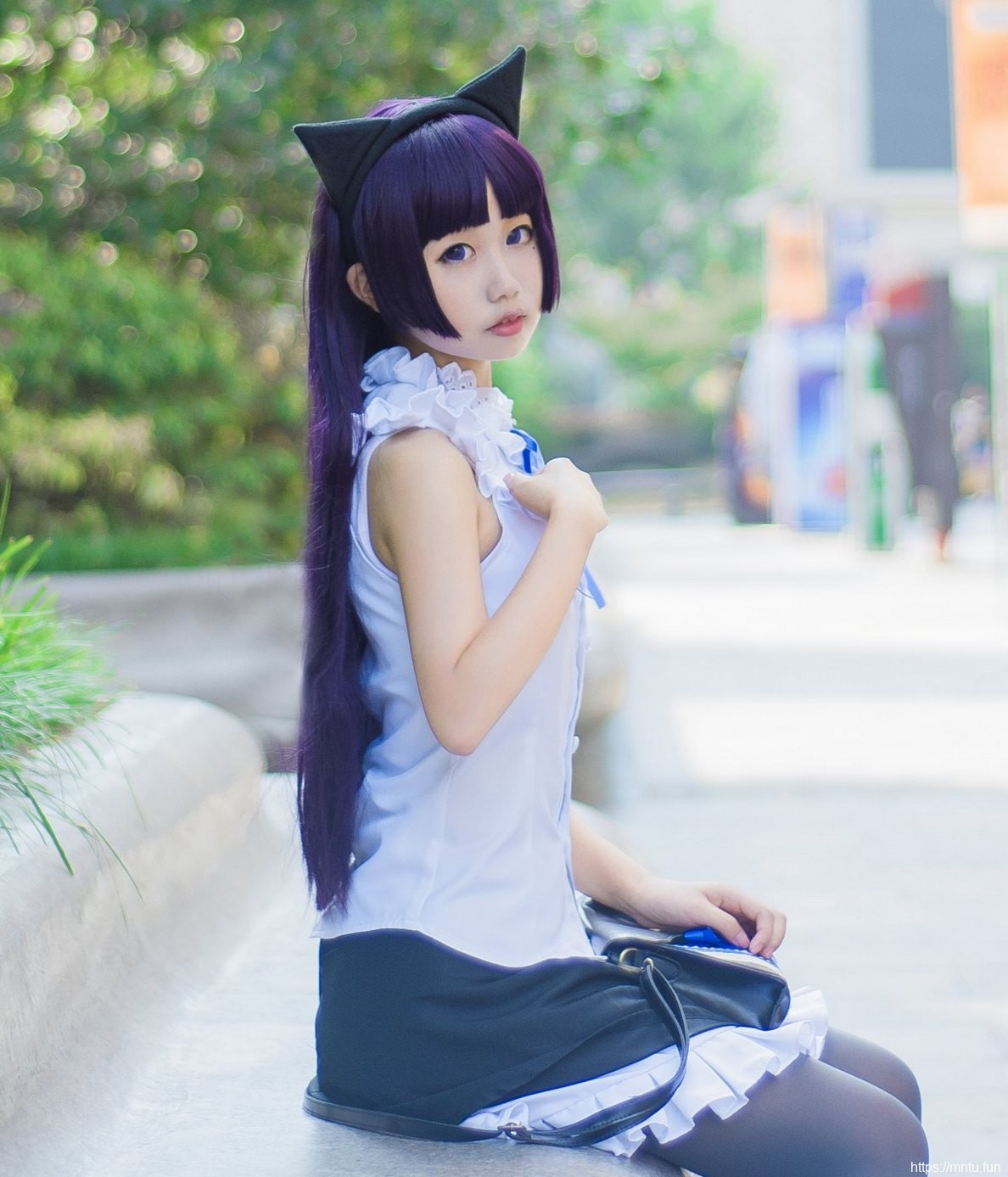 娇小迷人萌妹子哥特萝莉装扮cosplay五更琉璃黑猫