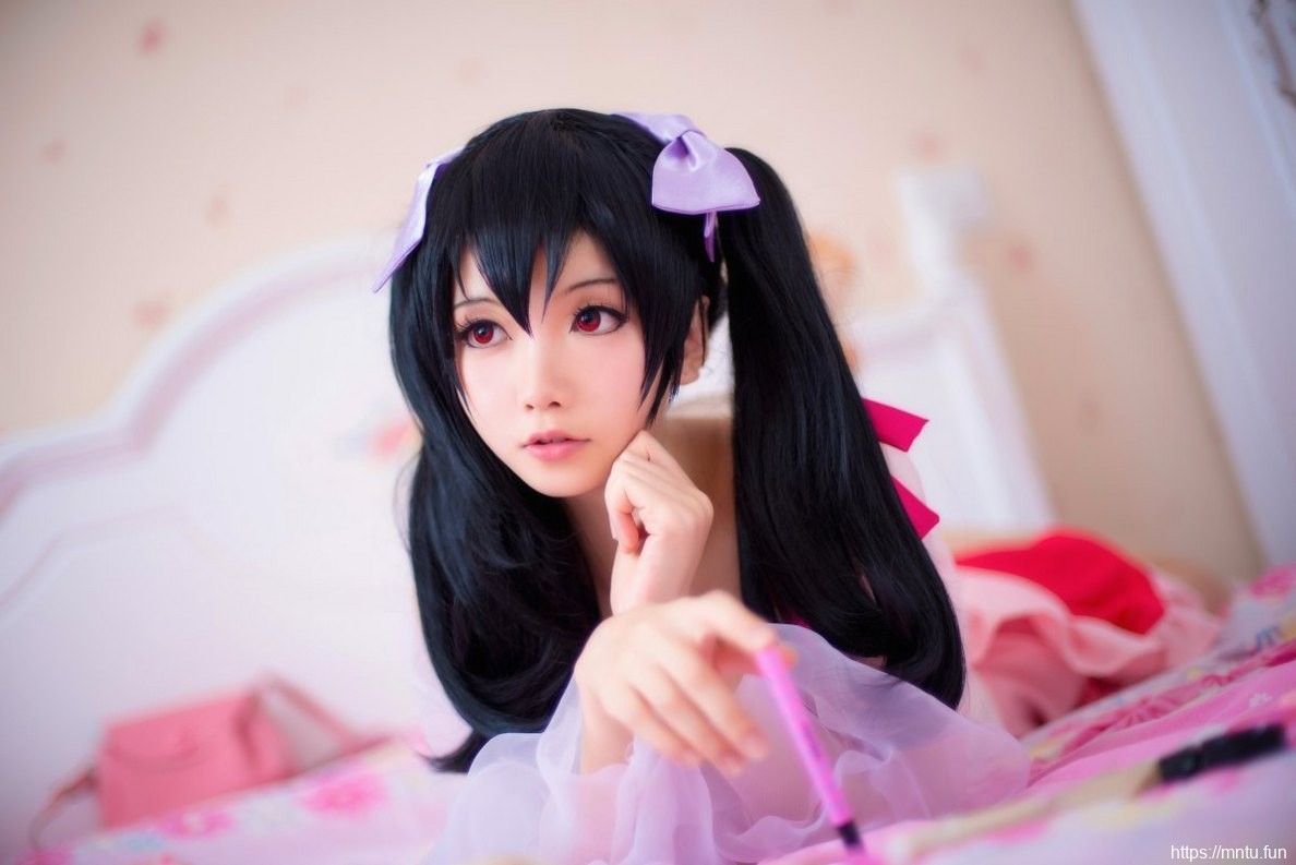 甜美迷人双马尾萝莉cosplay动漫美女矢泽妮可