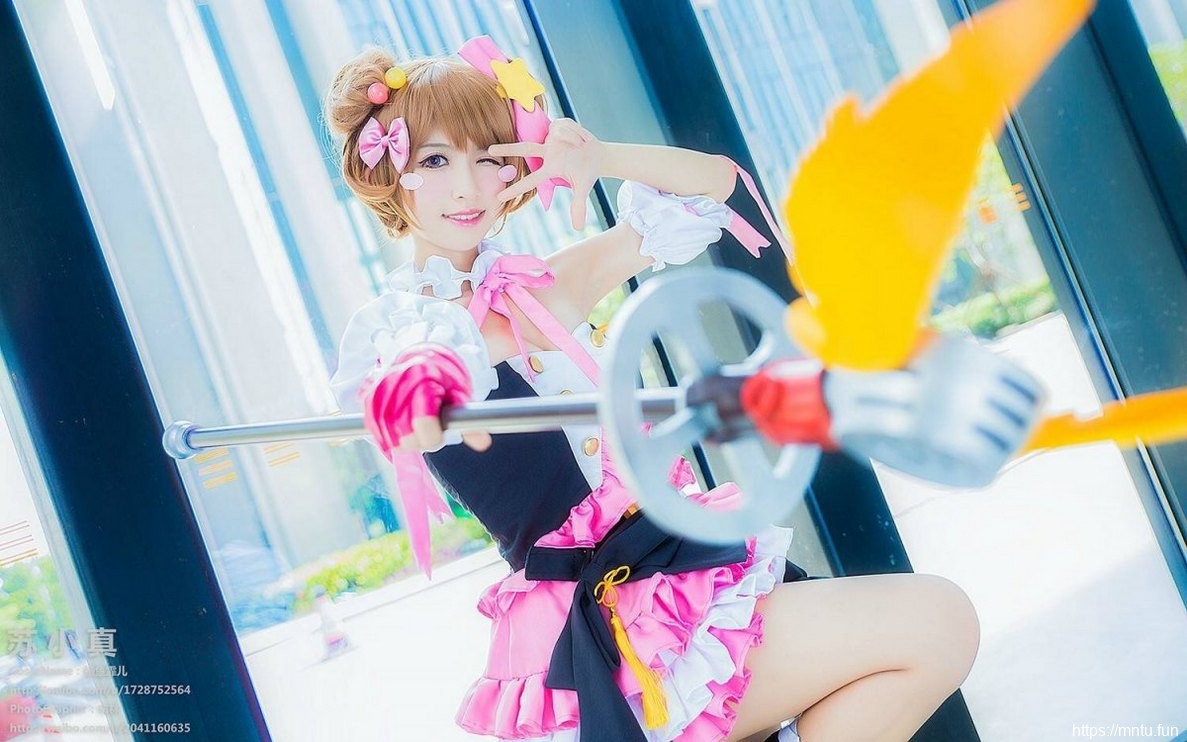 白皙高挑美少女cosplay少女咖啡枪萌娘苏小真