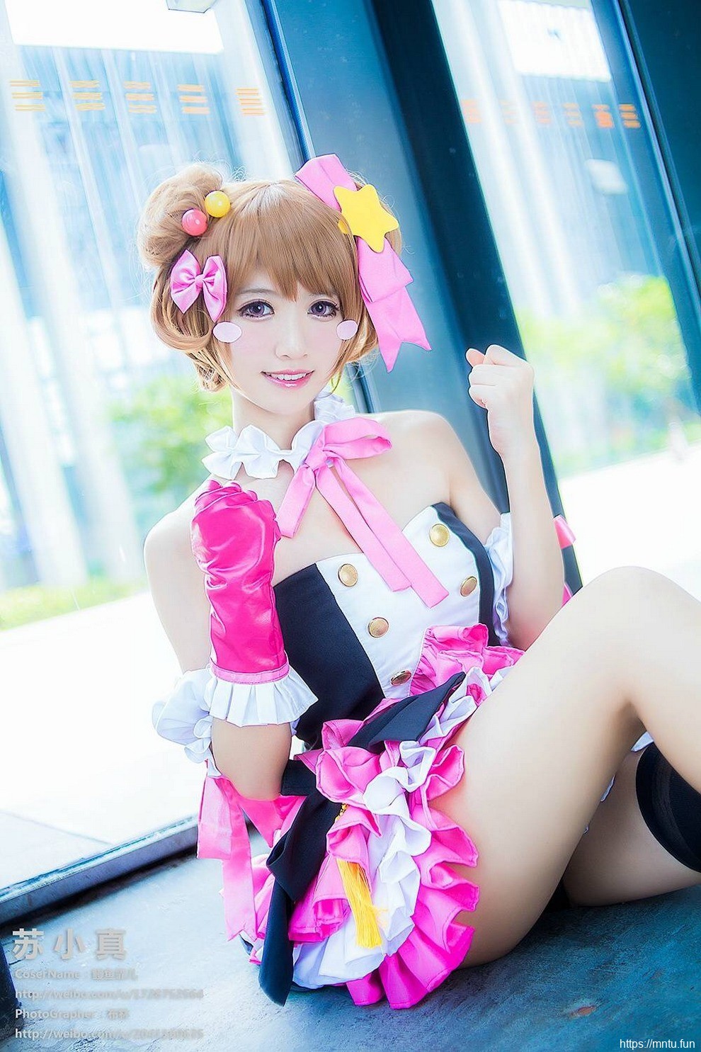 白皙高挑美少女cosplay少女咖啡枪萌娘苏小真