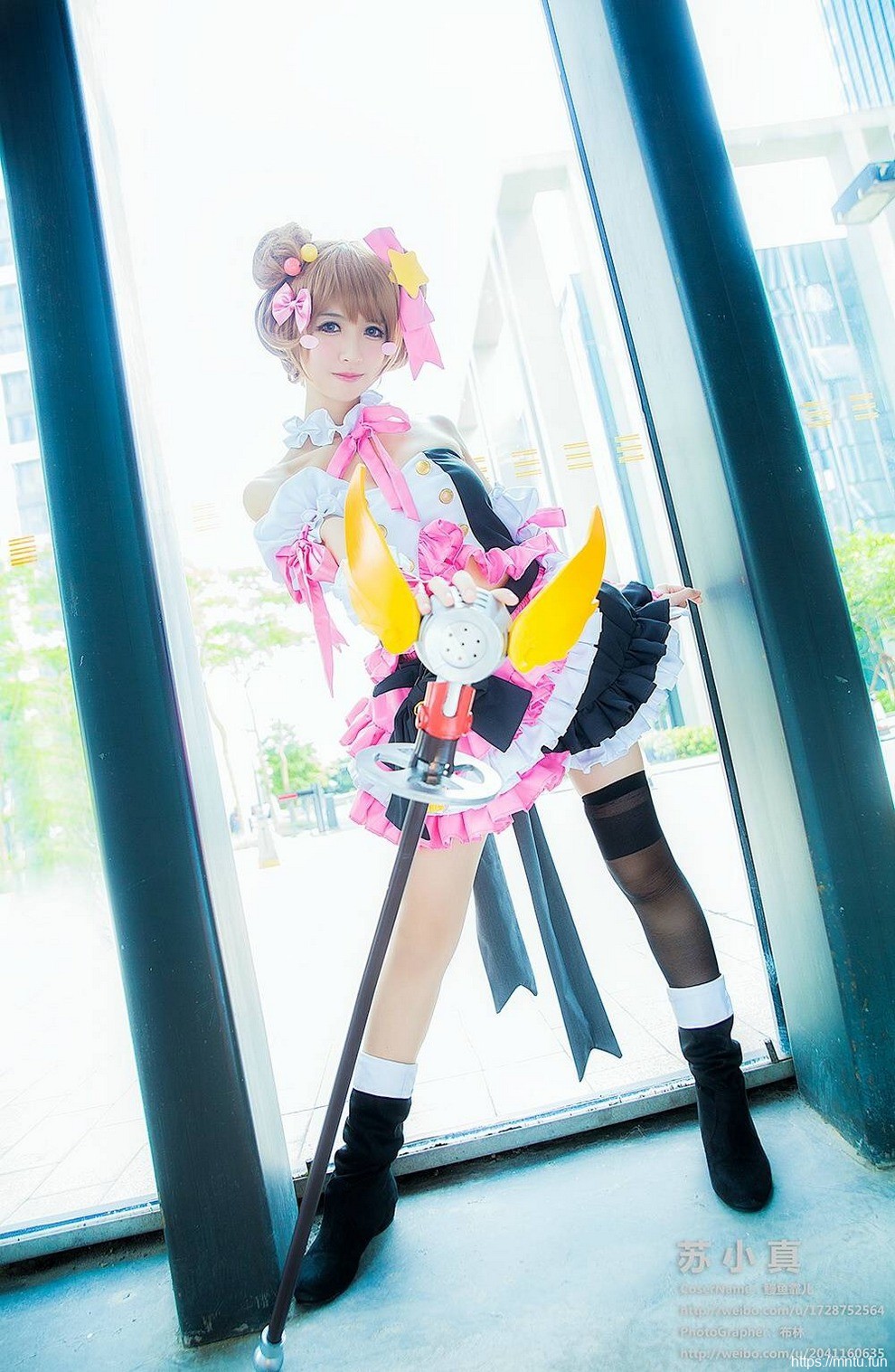 白皙高挑美少女cosplay少女咖啡枪萌娘苏小真