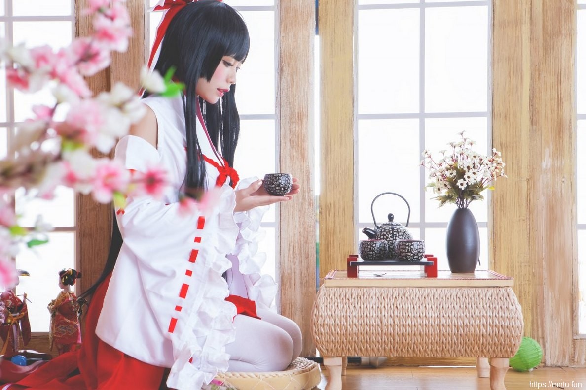 养眼美女cosplay少女咖啡枪神枪手菊理千姬