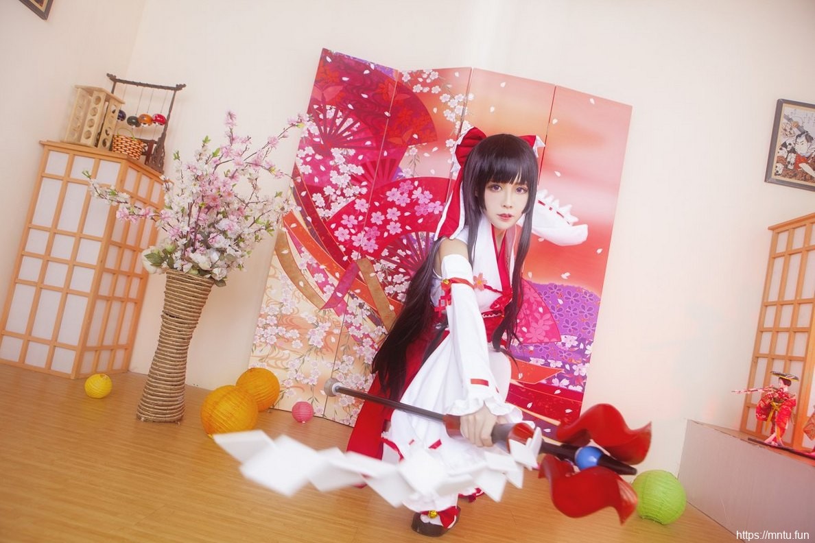 养眼美女cosplay少女咖啡枪神枪手菊理千姬