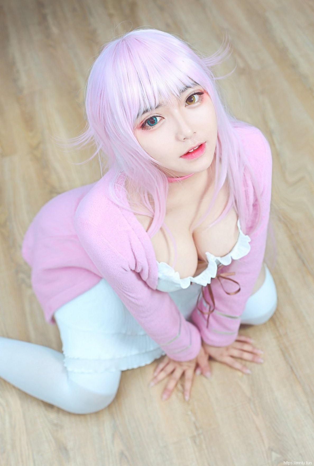 性感萌妹子童颜巨乳丝袜美腿cosplay猫咪萌娘诱惑美图