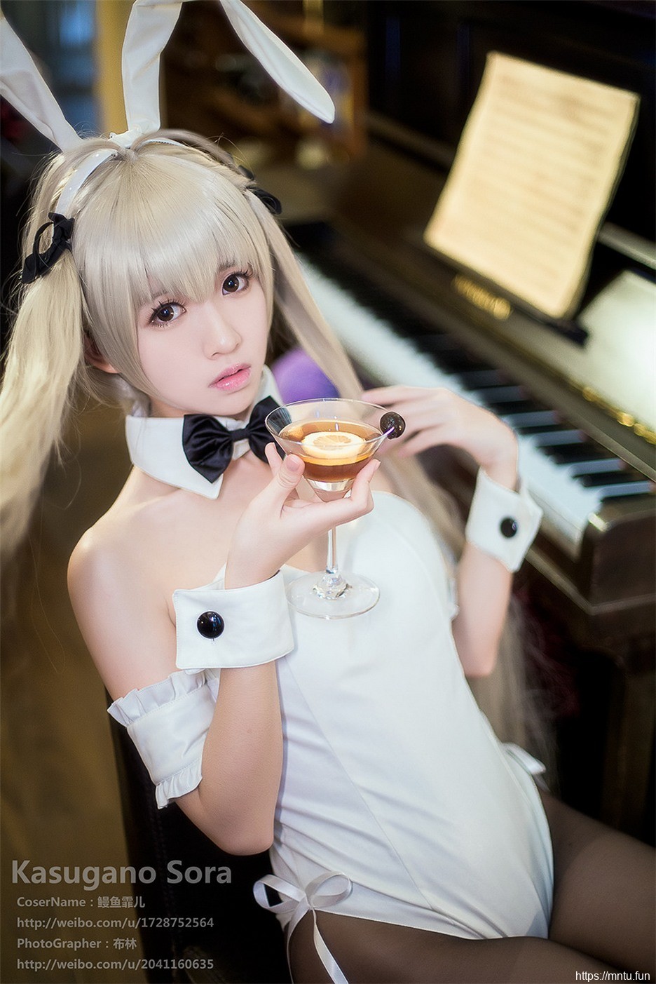 知名coser鳗鱼霏儿扮演缘之空穹妹兔女郎