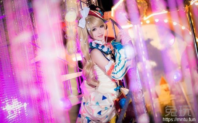 性感美少女鳗鱼霏儿Cosplay动漫人物惹人喜爱