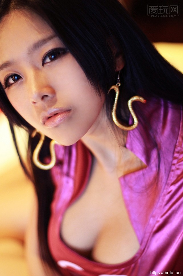 性感美女火辣身材Cosplay海贼王女帝蛇姬