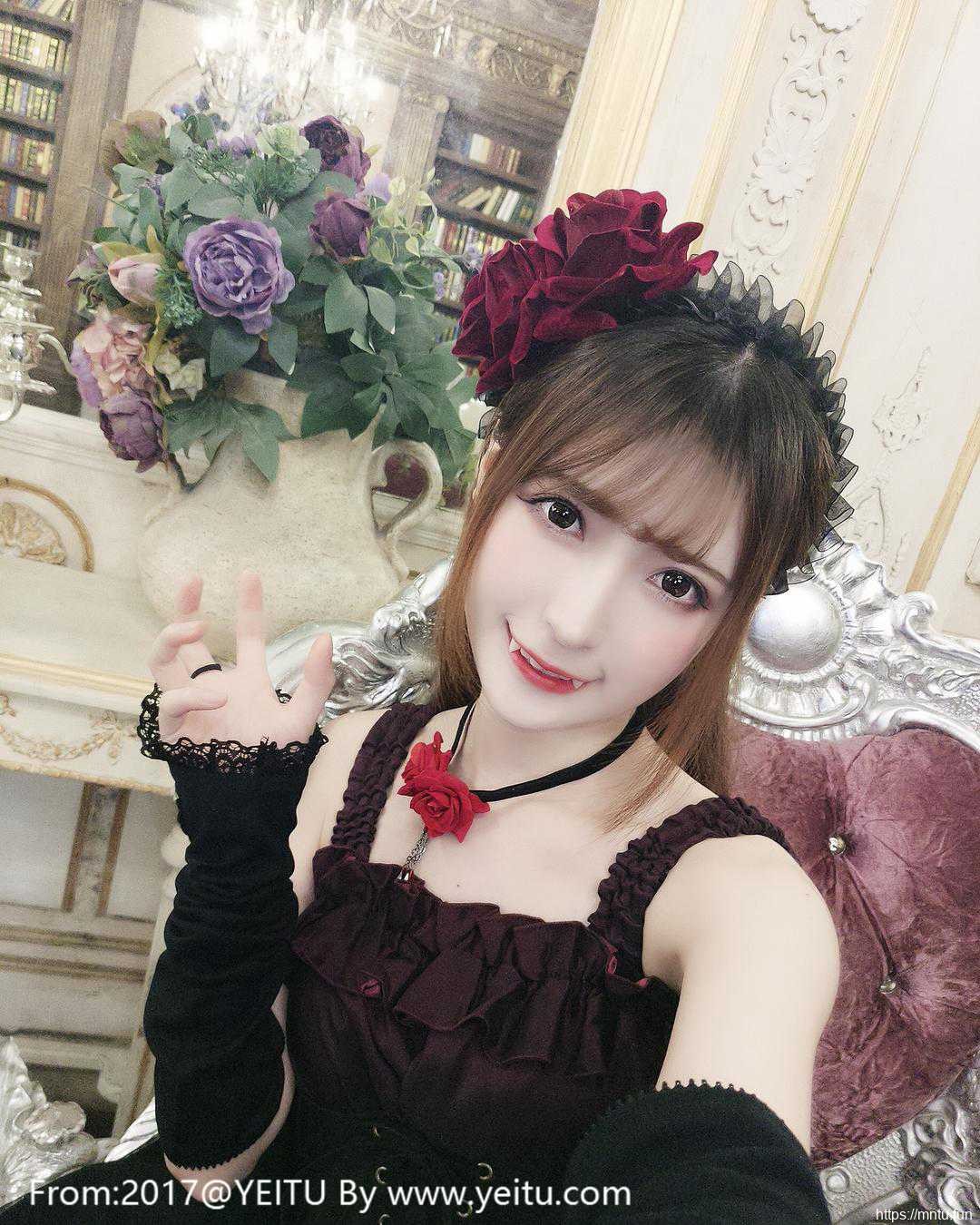 正妹Coser奶果酱治愈系学生制服乖巧亮丽迷人