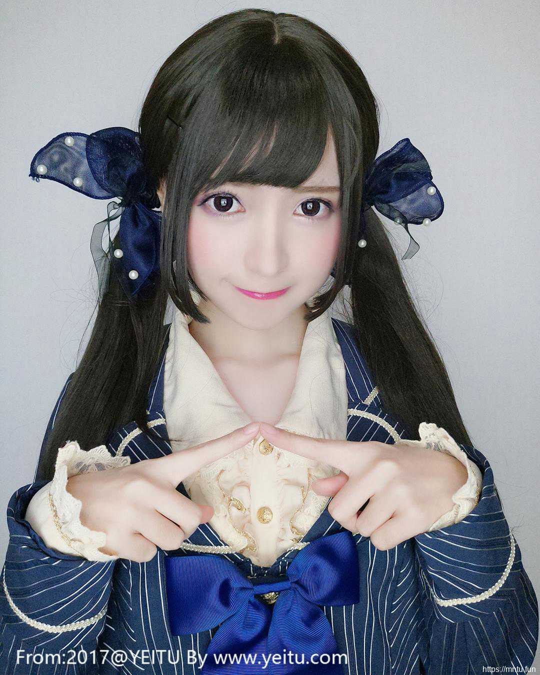 正妹Coser奶果酱治愈系学生制服乖巧亮丽迷人