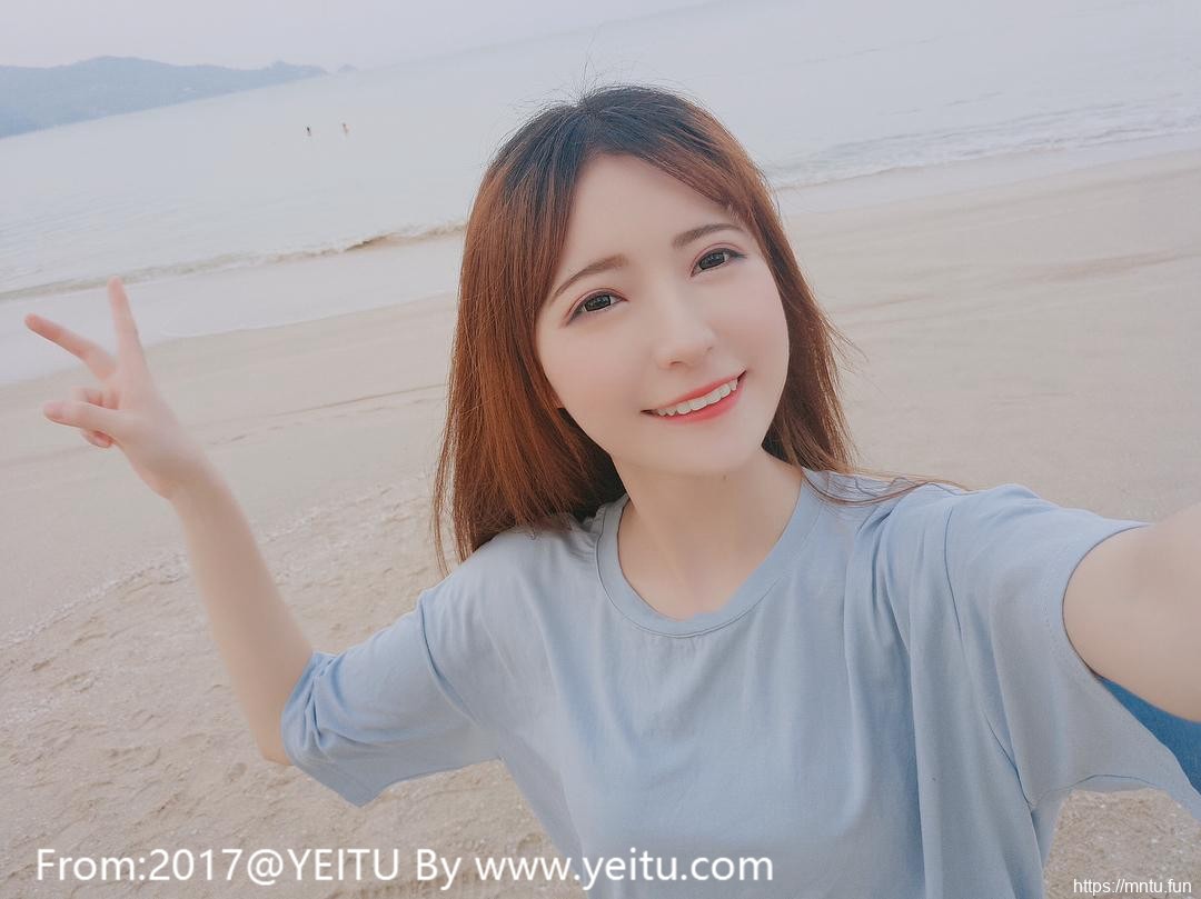 正妹Coser奶果酱治愈系学生制服乖巧亮丽迷人