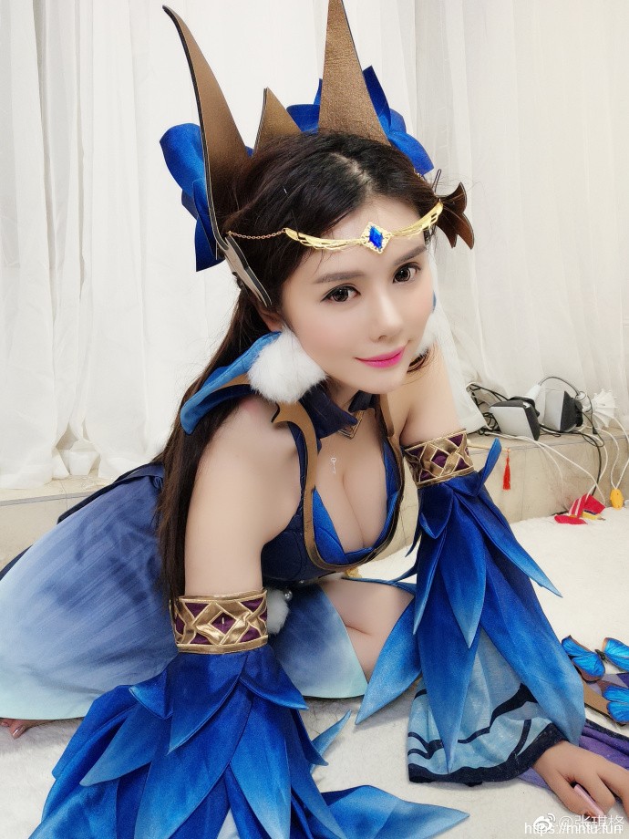 斗鱼TV美女主播张琪格COS王者荣耀貂蝉阿轲