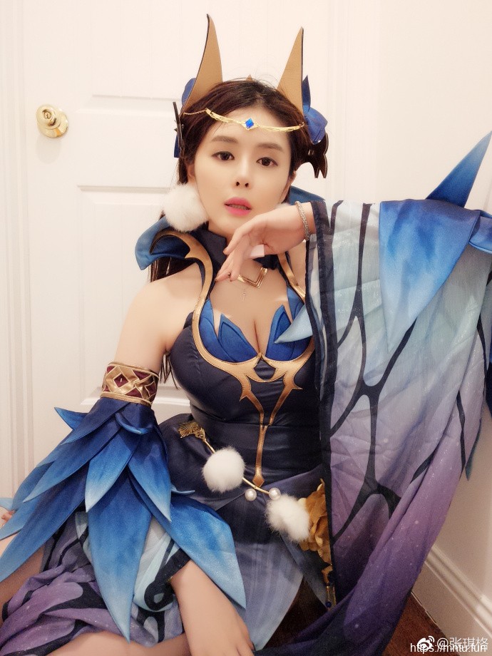 斗鱼TV美女主播张琪格COS王者荣耀貂蝉阿轲