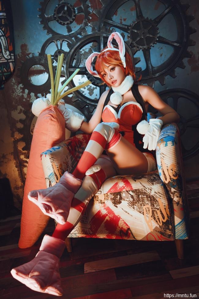 蜜丝公馆花小骨COS王者荣耀兔女郎花木兰