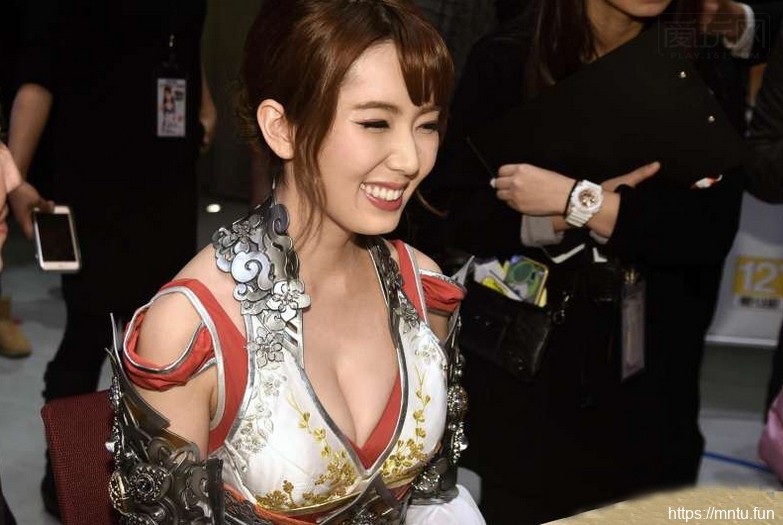 日本AV女优波多野结衣Cosplay性感写真