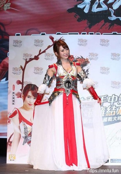 日本AV女优波多野结衣Cosplay性感写真