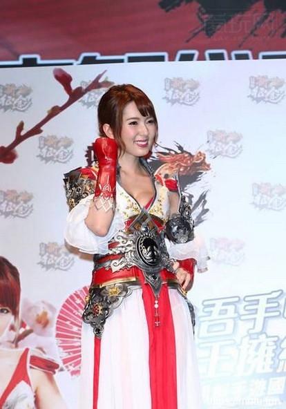 日本AV女优波多野结衣Cosplay性感写真