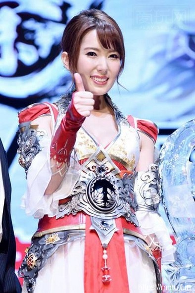 日本AV女优波多野结衣Cosplay性感写真