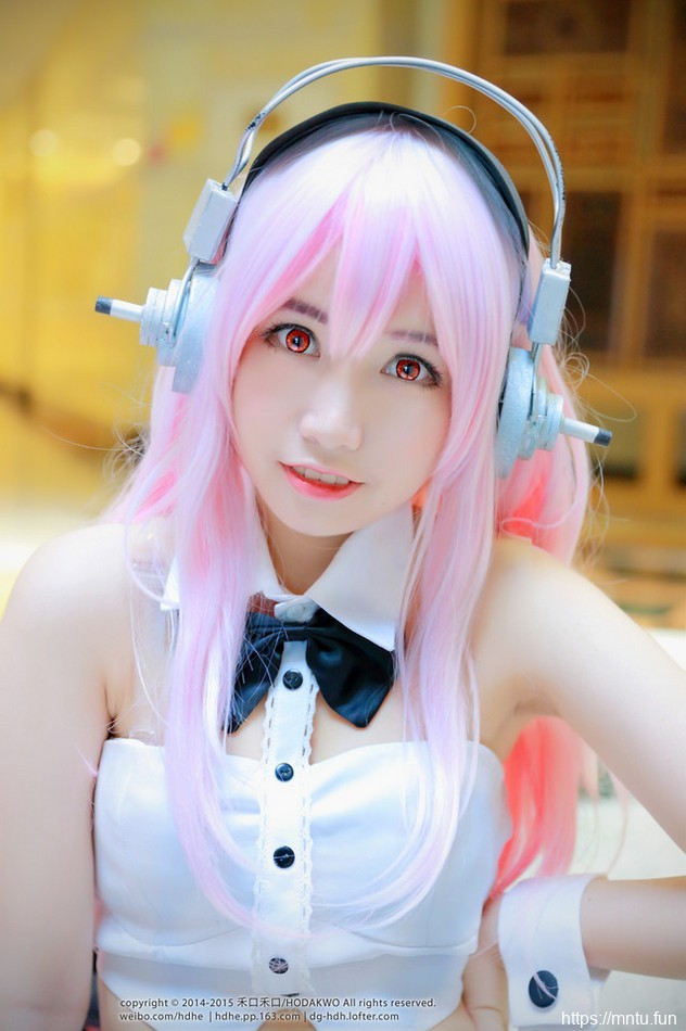 性感黑丝美女Cosplay超级索尼子图片