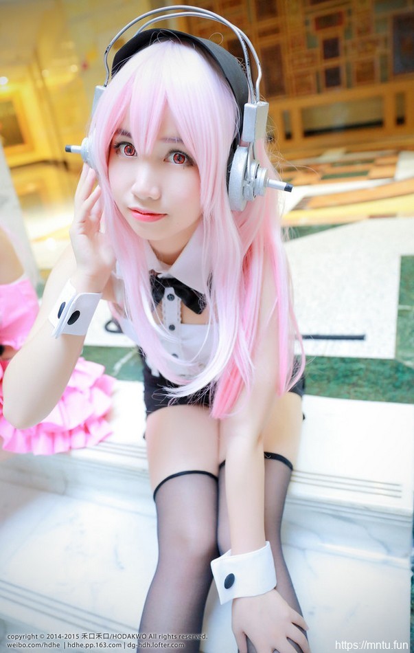 性感黑丝美女Cosplay超级索尼子图片