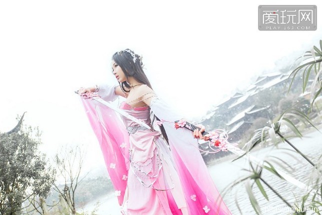 性感美女Cosplay剑网3七秀御姐真是迷人