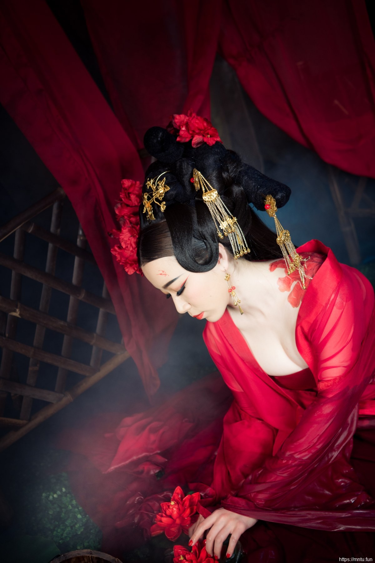 妖娆美女性感古装Cosplay性感写真照