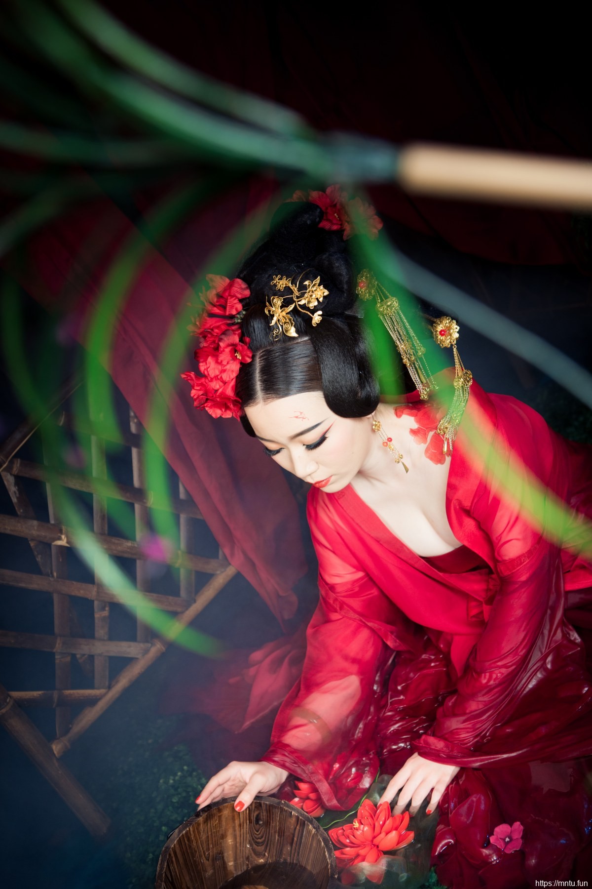 妖娆美女性感古装Cosplay性感写真照