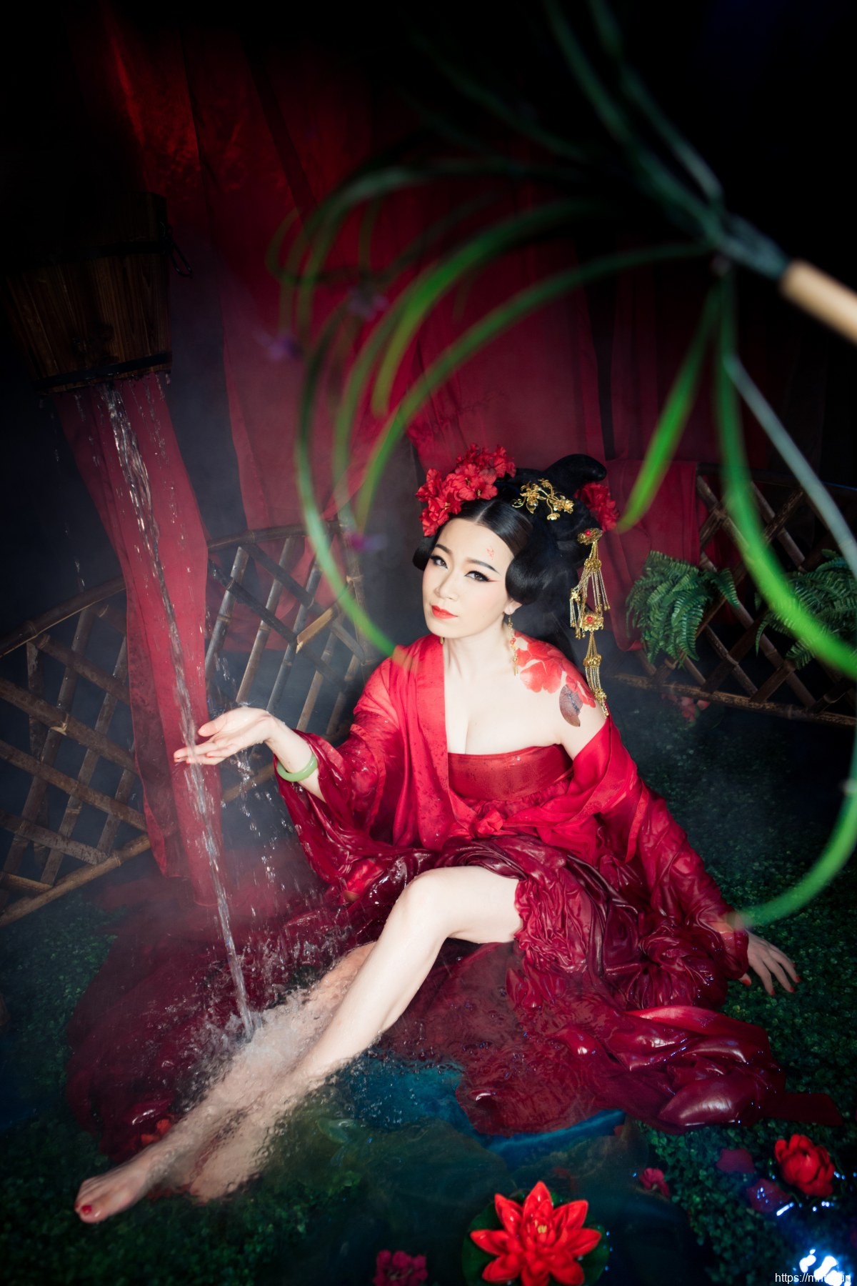 妖娆美女性感古装Cosplay性感写真照