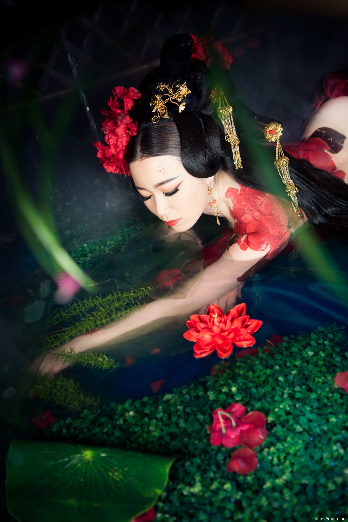 妖娆美女性感古装Cosplay性感写真照