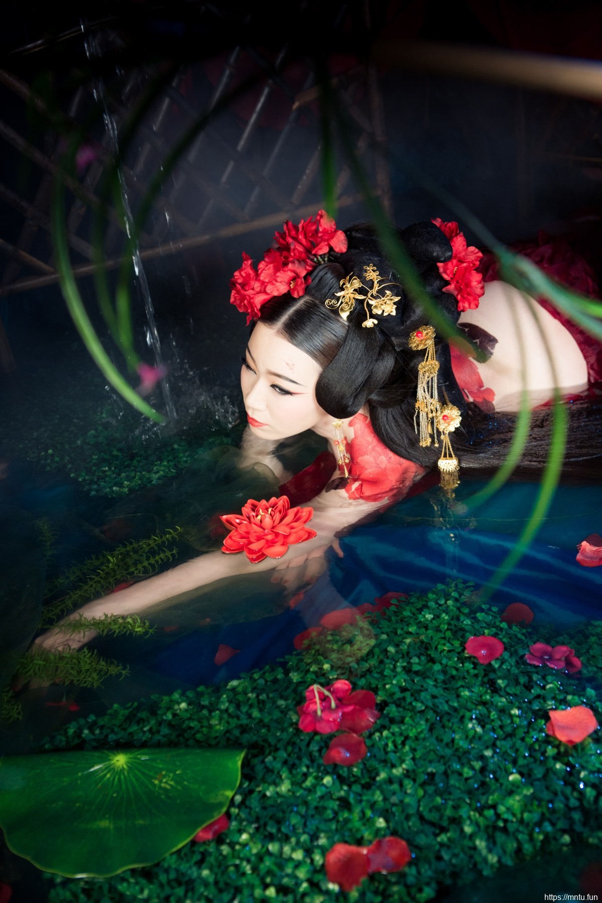 妖娆美女性感古装Cosplay性感写真照