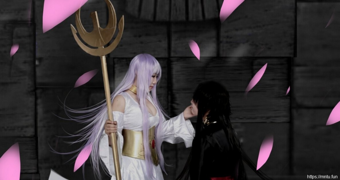 清纯美女《圣斗士星矢》Cosplay雅典娜和哈迪斯