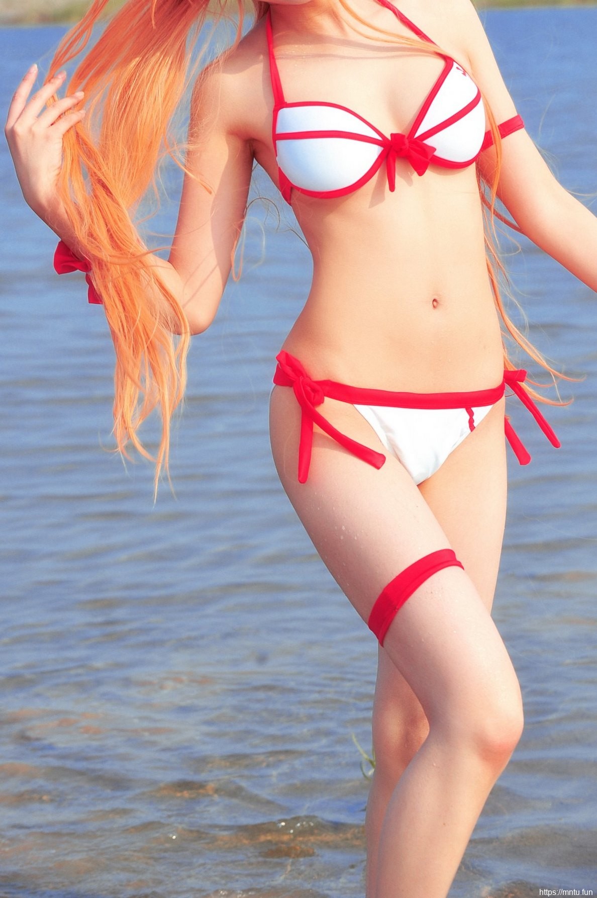 迷人美女Cosplay亚丝娜性感泳装美图