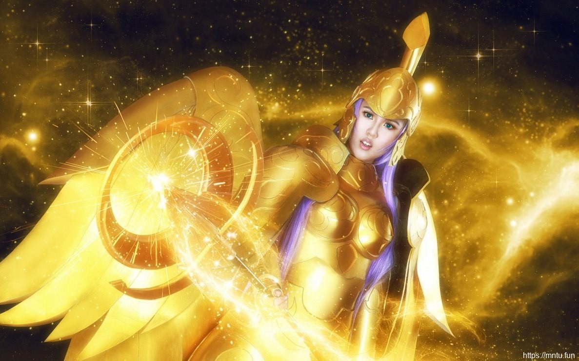美女Cosplay黄金圣衣雅典娜霸气十足