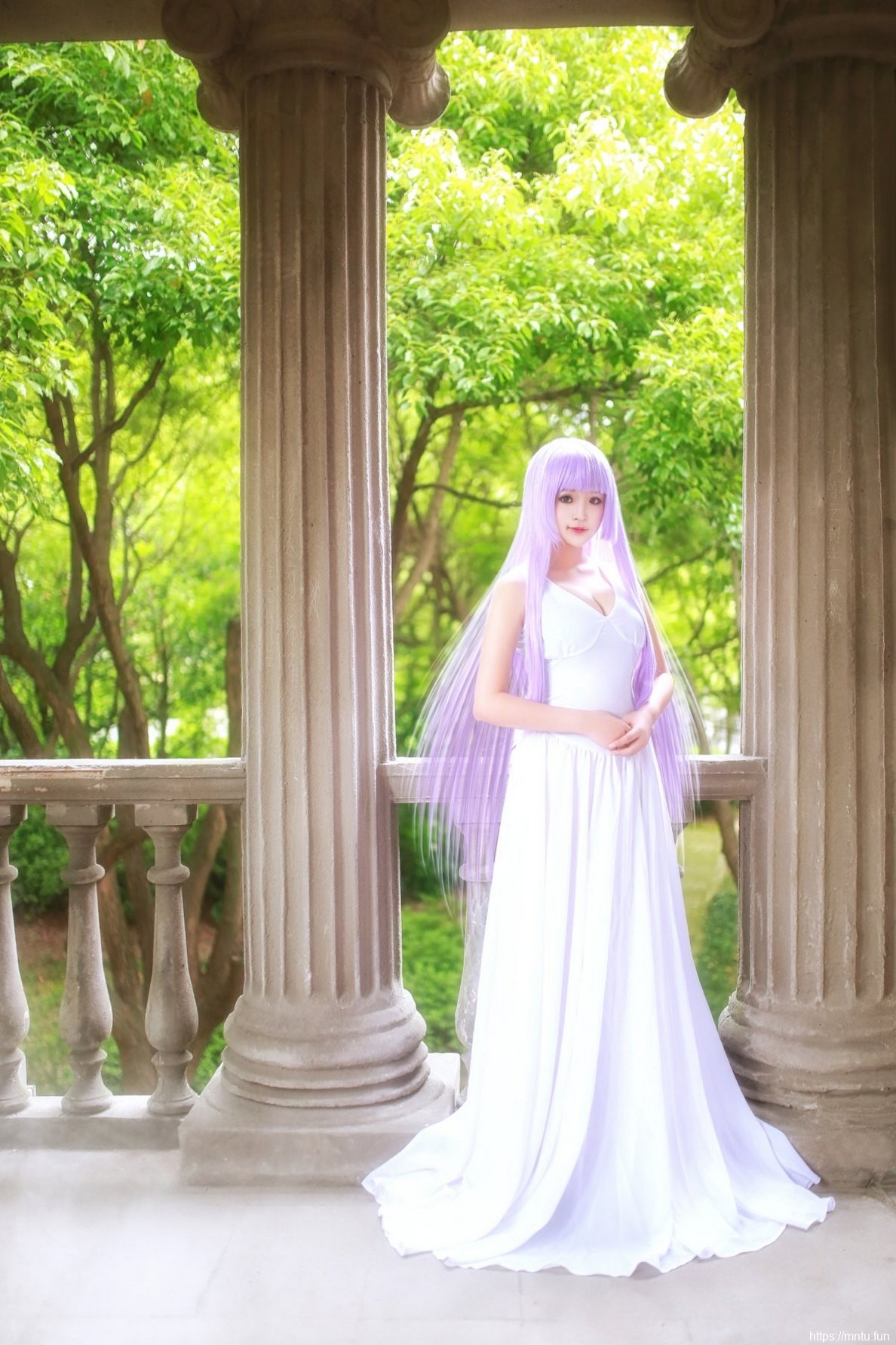 美丽动人大胸美女Cosplay女神雅典娜写真