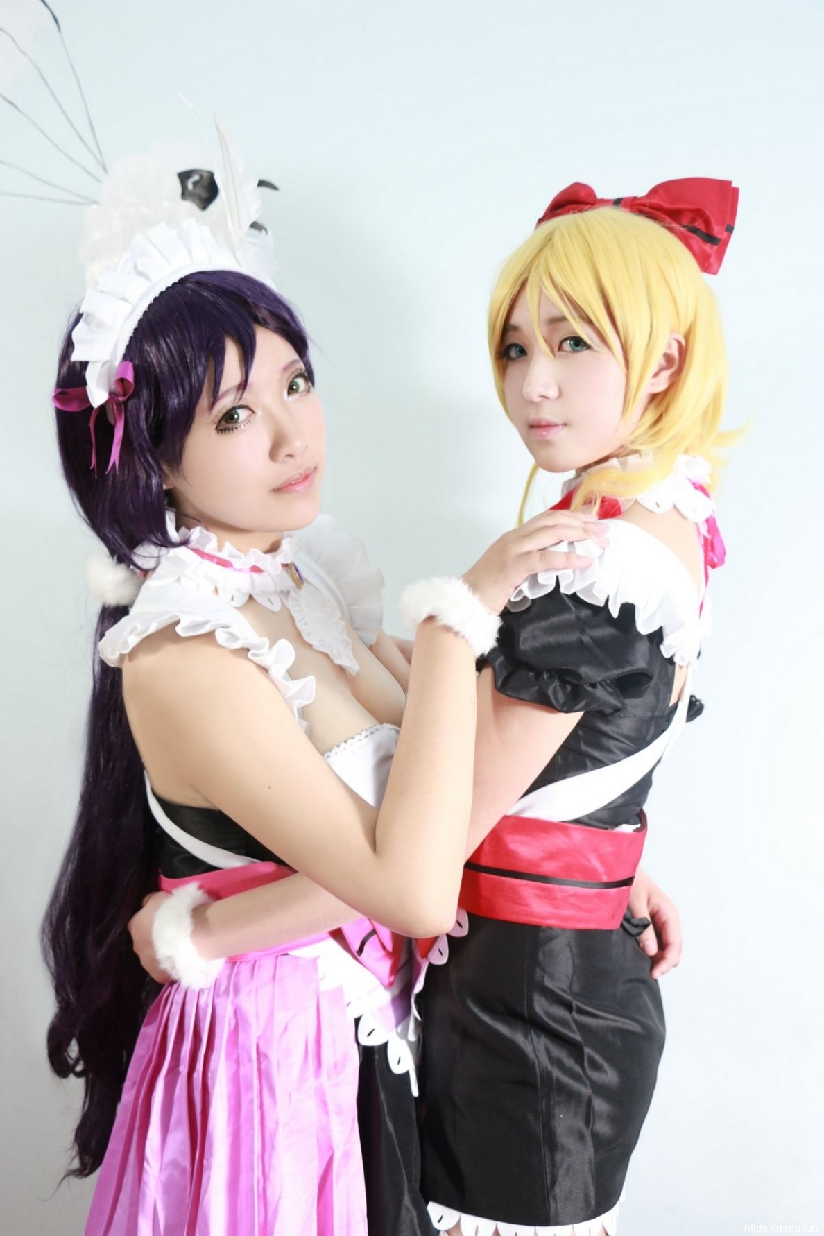 性感美女Cosplay动漫女仆展露丰满美胸