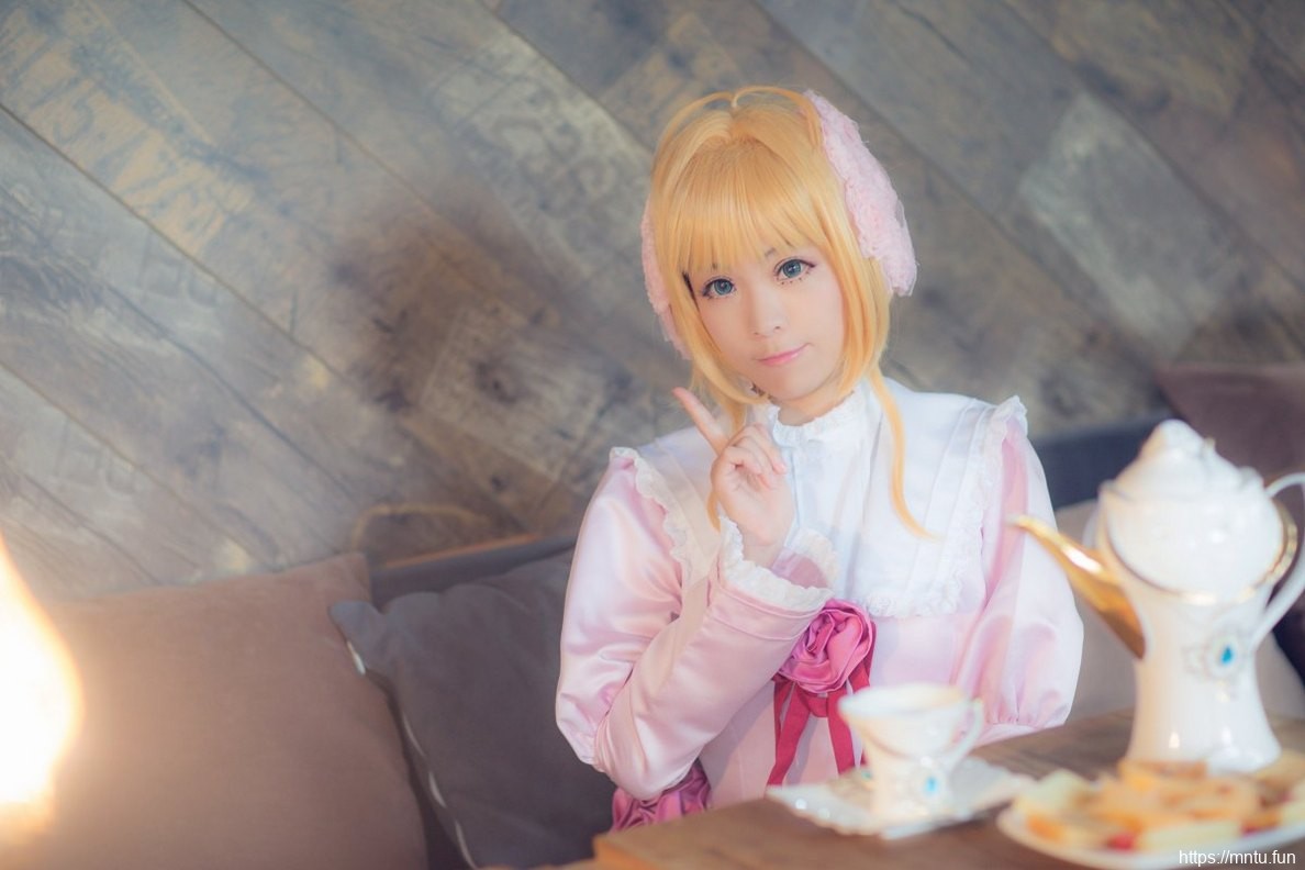 粉色装扮日本美女Cosplay木之本樱写真