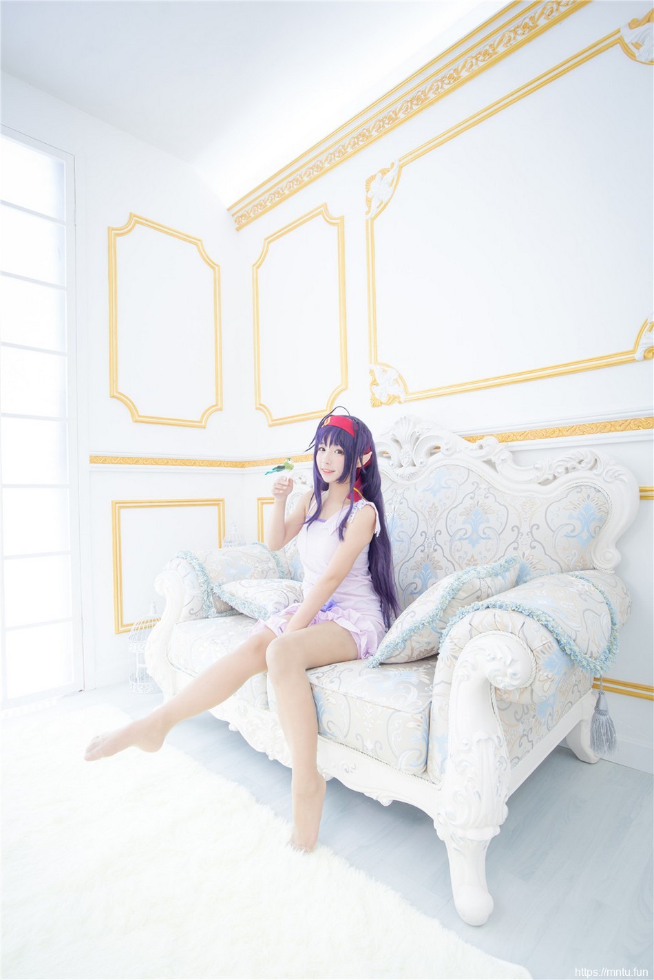 白皙美少女Cosplay白皙身材让人喷血