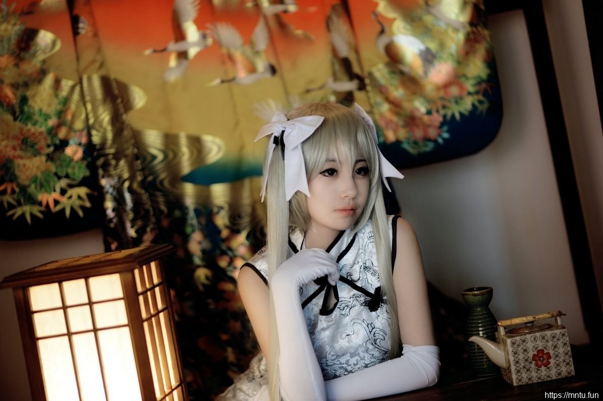 旗袍美女Cosplay春日野穹挑动宅男心